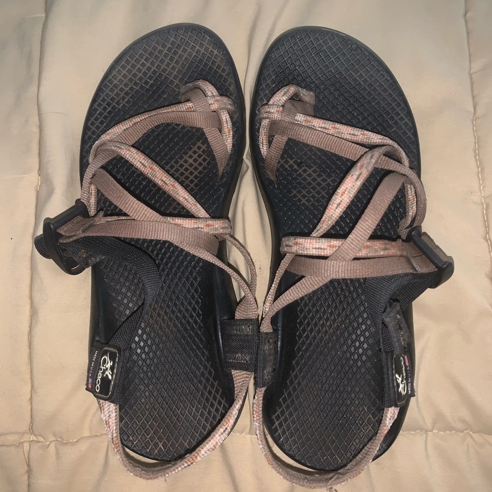 Chavos with toe loop